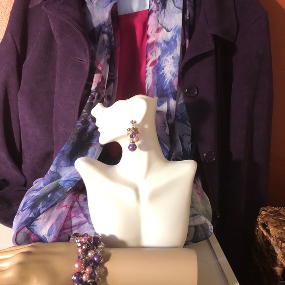 Outfit - Picture 1 of 2